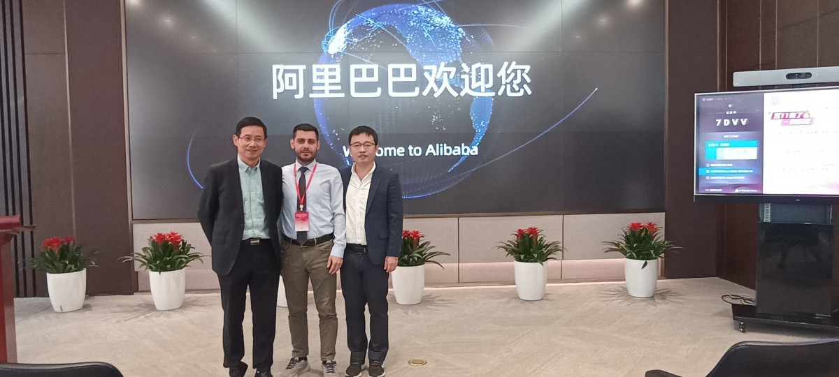 Head of "Azexport" met with the officials of "Alibaba Group" in Beijing