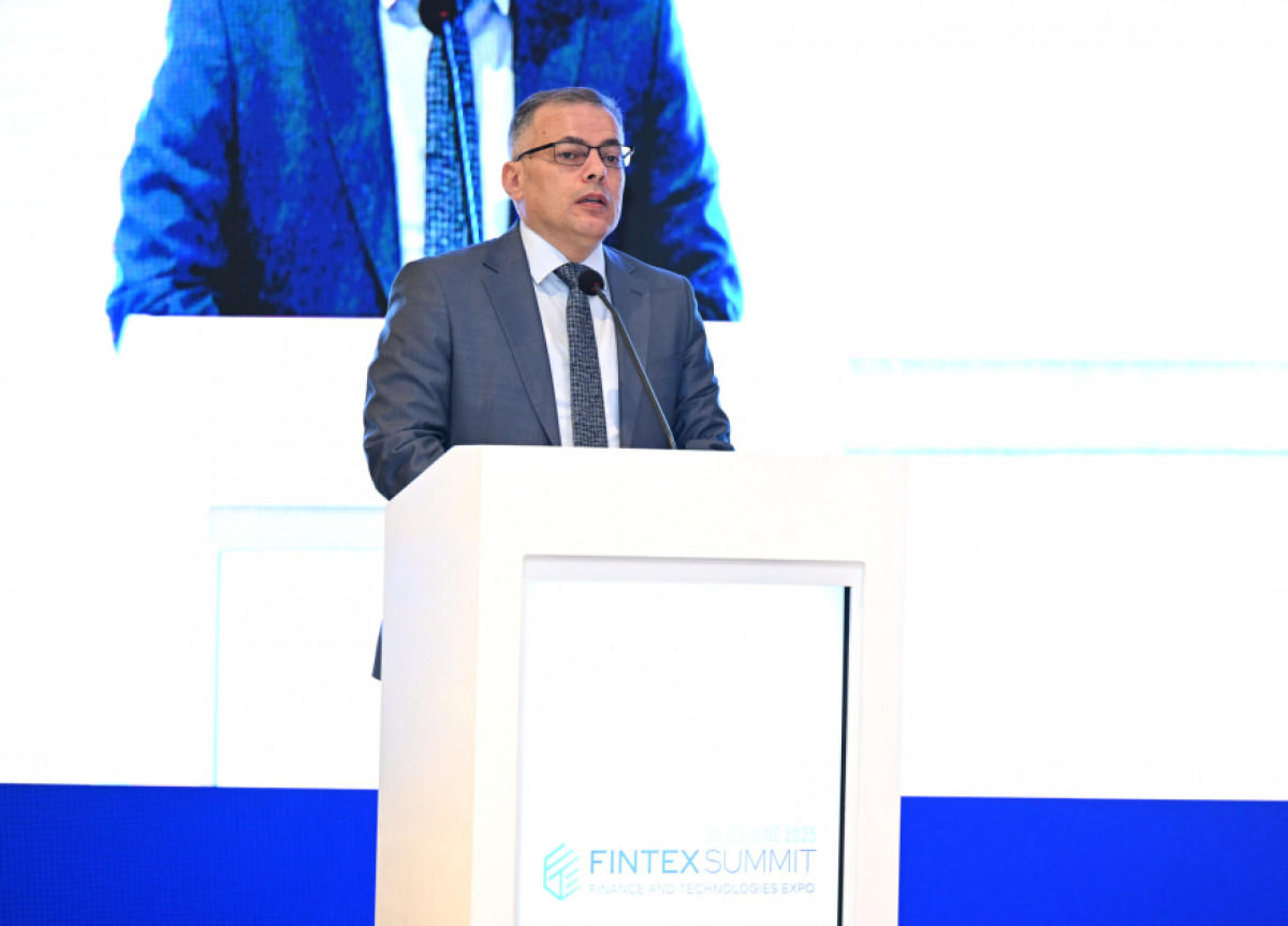 İİTKM-in icraçı direktoru, professor Vüsal Qasımlı “FINTEX SAMMIT 2025” tədbirində çıxış edib