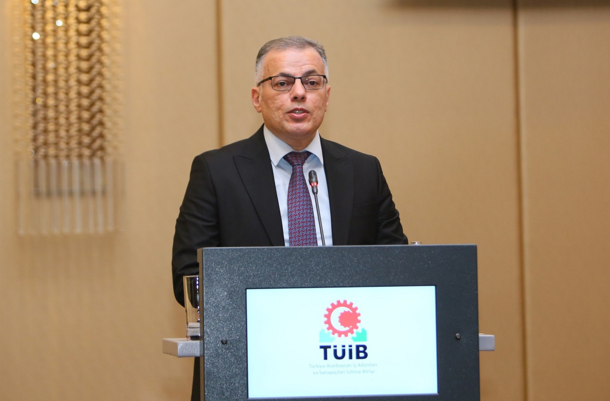 Vüsal Qasımlı TÜİB-in 6-cı ümumi yığıncağında çıxış edib