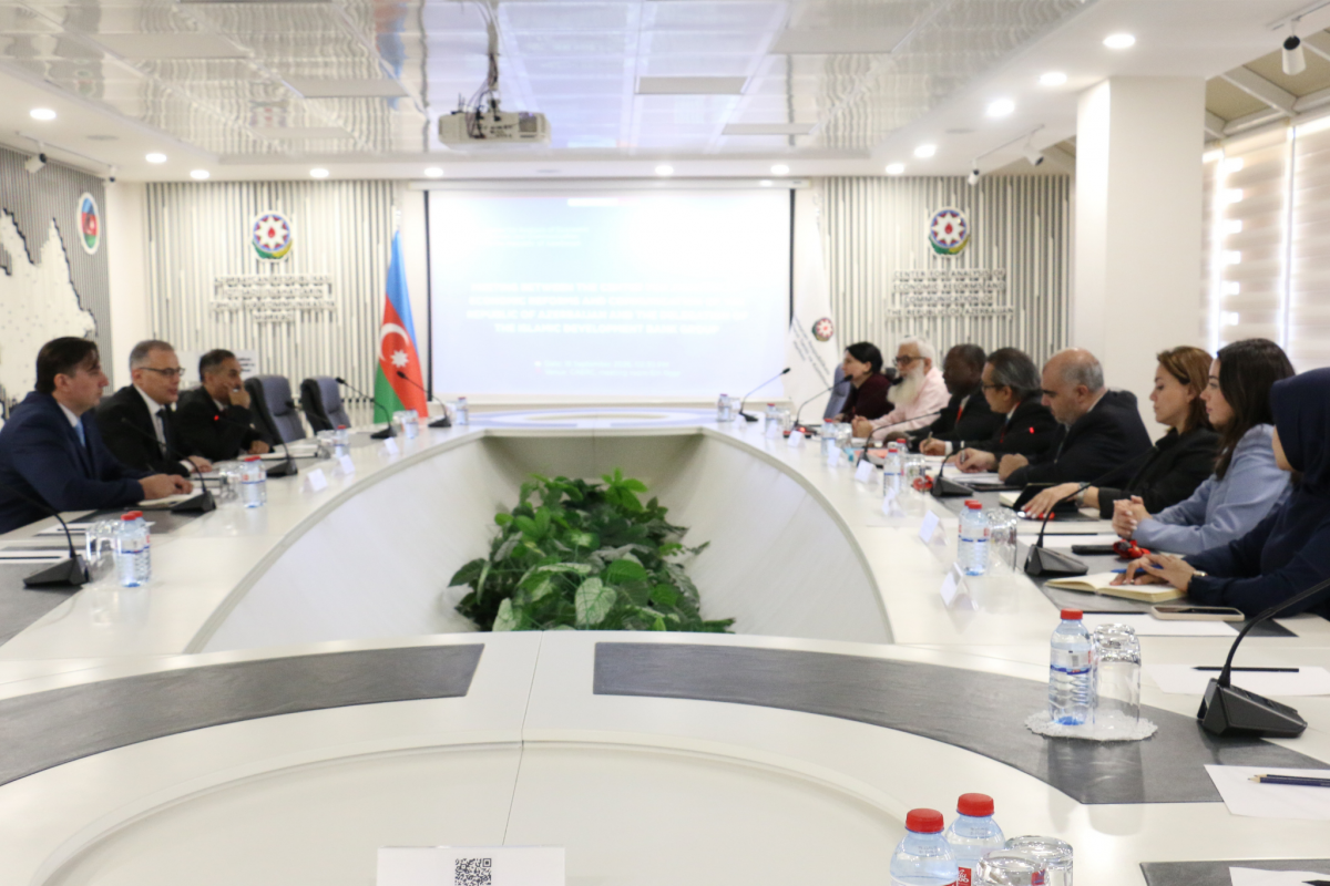 İİTKM ilə İslam İnkişaf Bankı arasında əməkdaşlıq məsələləri müzakirə olunub