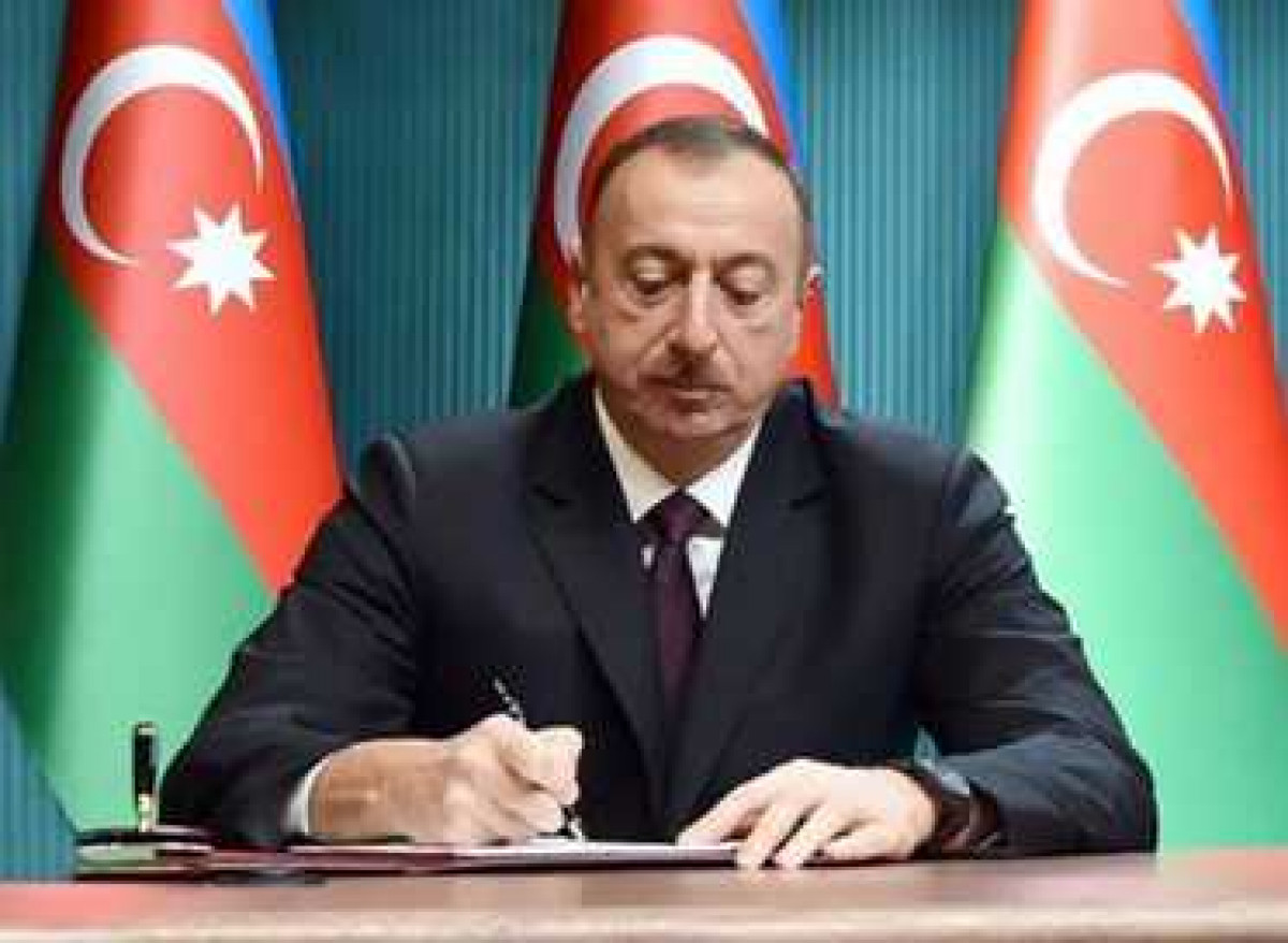 Prezident İlham Əliyev 2017-ci ilin dövlət büdcəsini təsdiq edib