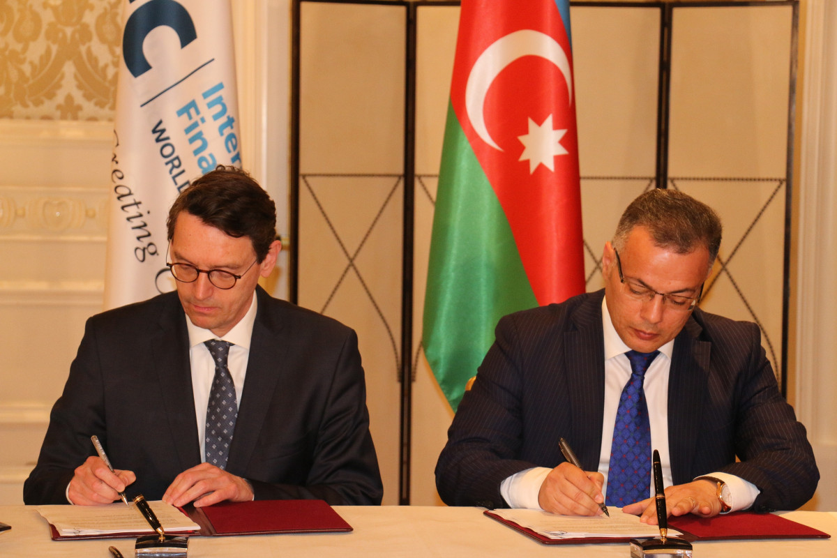 İİTKM IFC ilə anlaşma memorandumu imzaladı