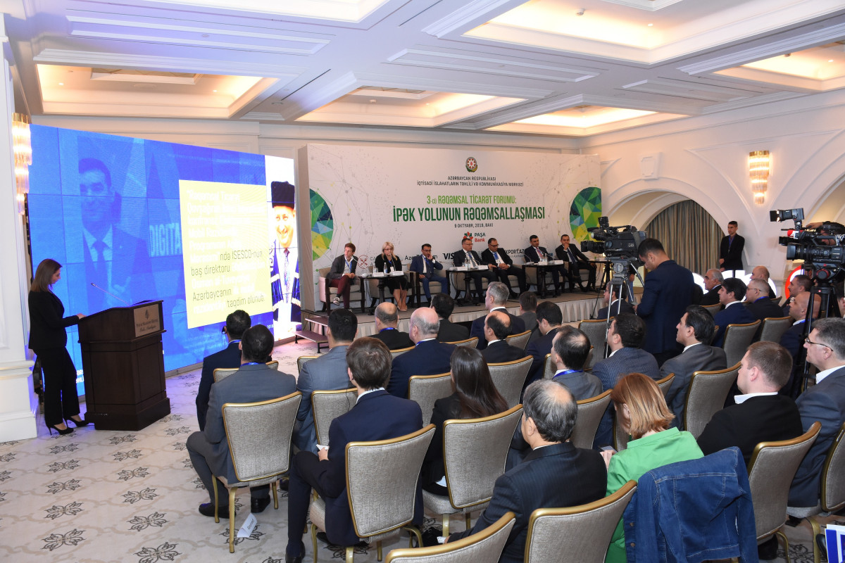 Azərbaycanın Rəqəmsal Ticarət Qovşağının üçüncü beynəlxalq forumu keçirilib