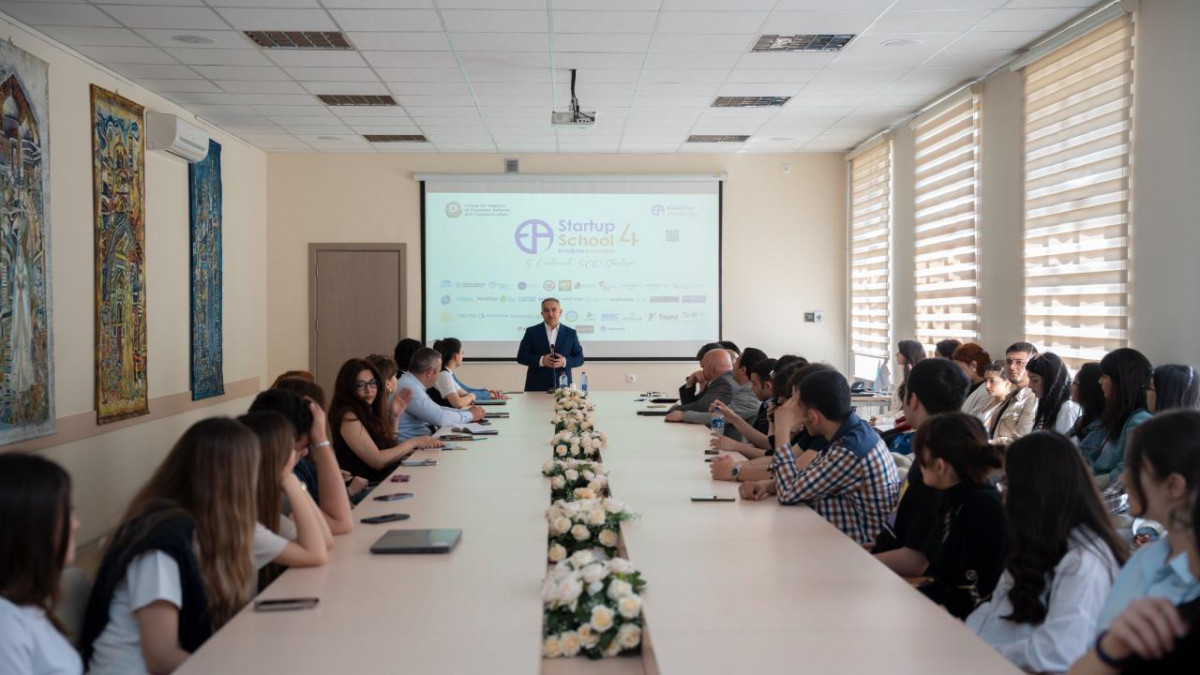 Training and info session held at ADMIU within the framework of "Startup School 4"