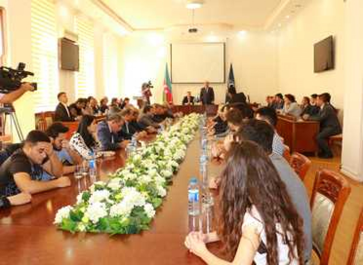 The Center for Analysis of Economic Reforms and Communication Launches Public Lectures