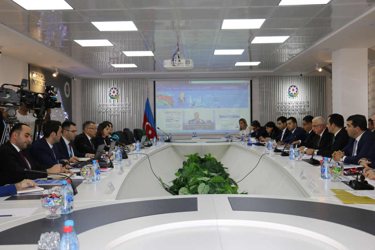 Kiçik və orta sahibkarlıq səviyyəsində istehlak mallarının istehsalı üzrə Strateji Yol Xəritəsi üzrə müzakirə olunub