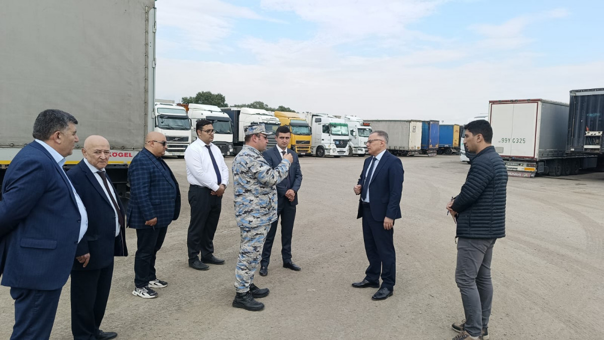 İİTKM regionlarda nəqliyyat-tranzit layihələrinə baxış keçirir