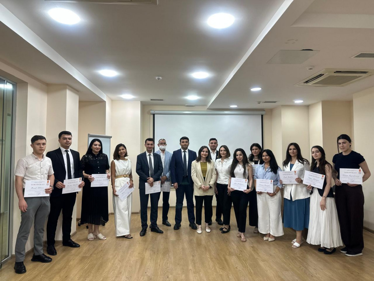 İİTKM-in hüquqşünası hüquq normalarının tətbiqi sahəsində təlimləri yekunlaşdırıb