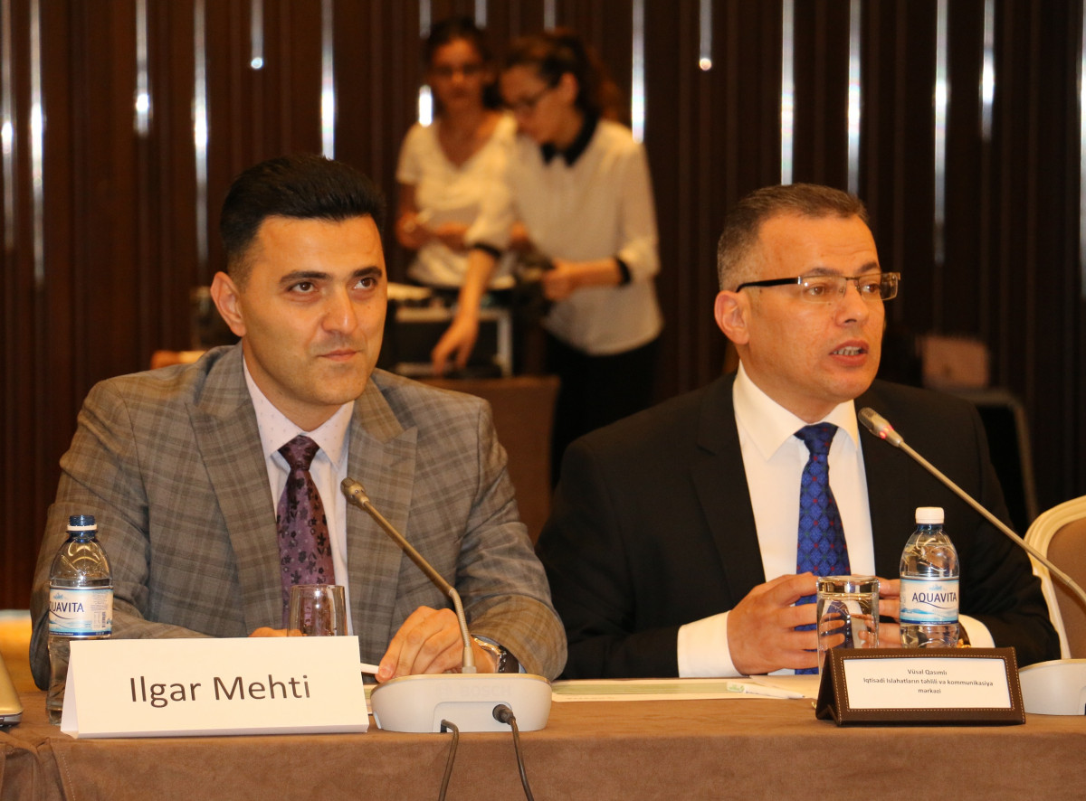 Bakıda “Dövlət-Biznes Dialoqu” mövzusunda dəyirmi masa keçirilib