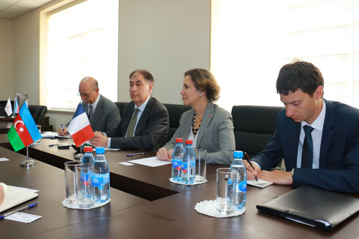 Fransanın MDB ölkələri üzrə Regional rəhbəri İİTKM-də olub