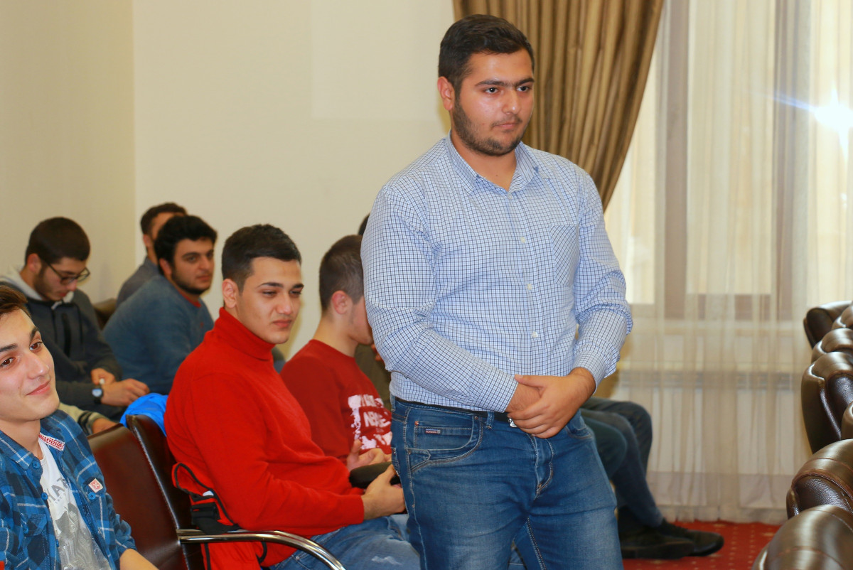 Public Lecture on Successful Economic Reforms Held at Baku Higher Oil School