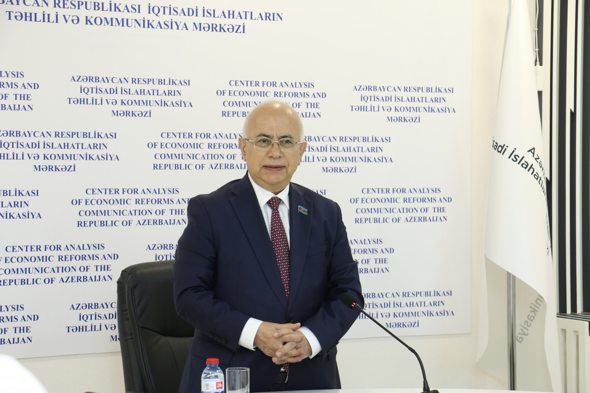 İslahat Könüllülərinin təşəbbüsü ilə 18 Oktyabr – Müstəqilliyin Bərpası Gününə həsr olunmuş tədbir keçirilib