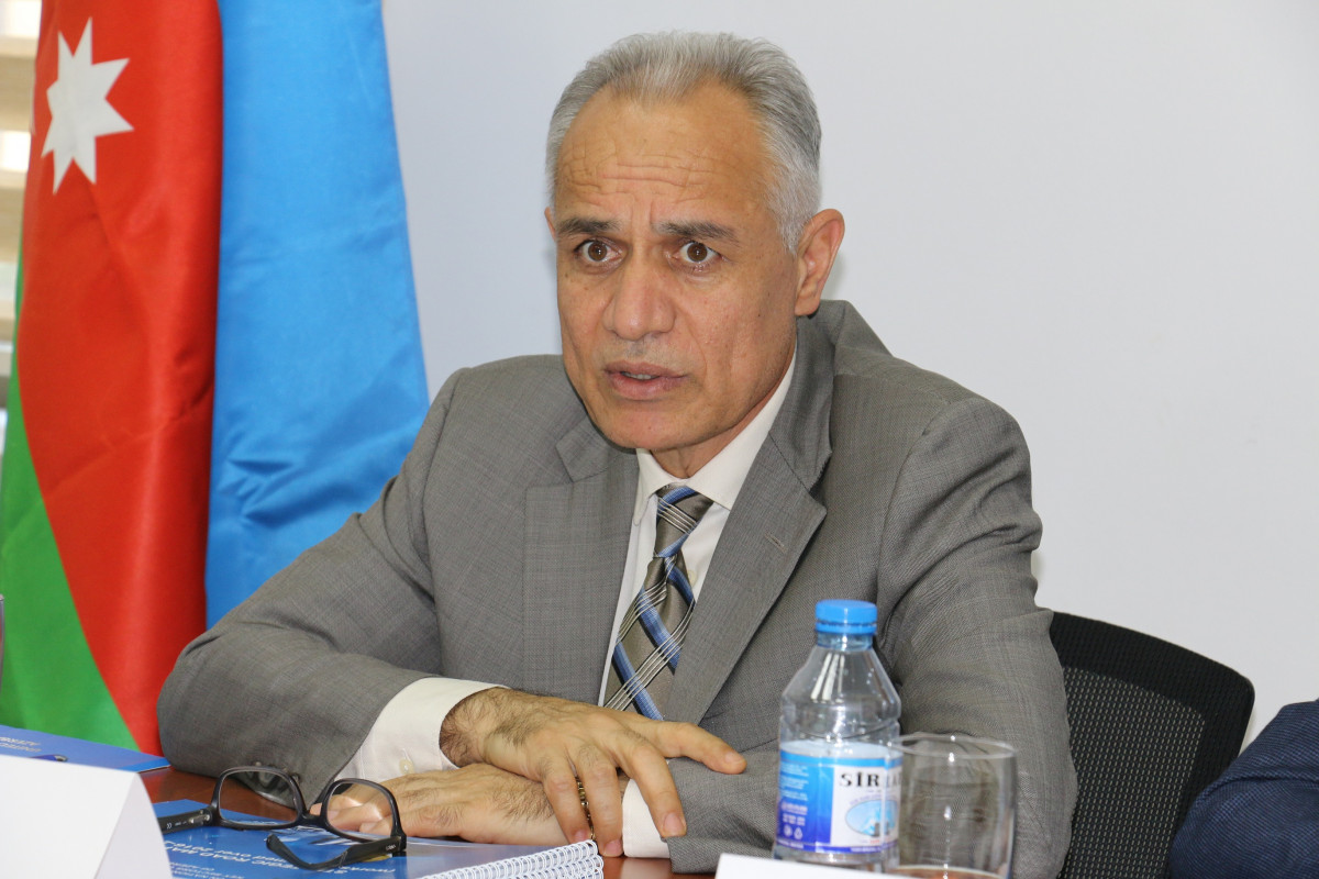 Vüsal Qasımlı diplomatik korpus nümayəndələrinə strateji yol xəritələri barədə təqdimat edib