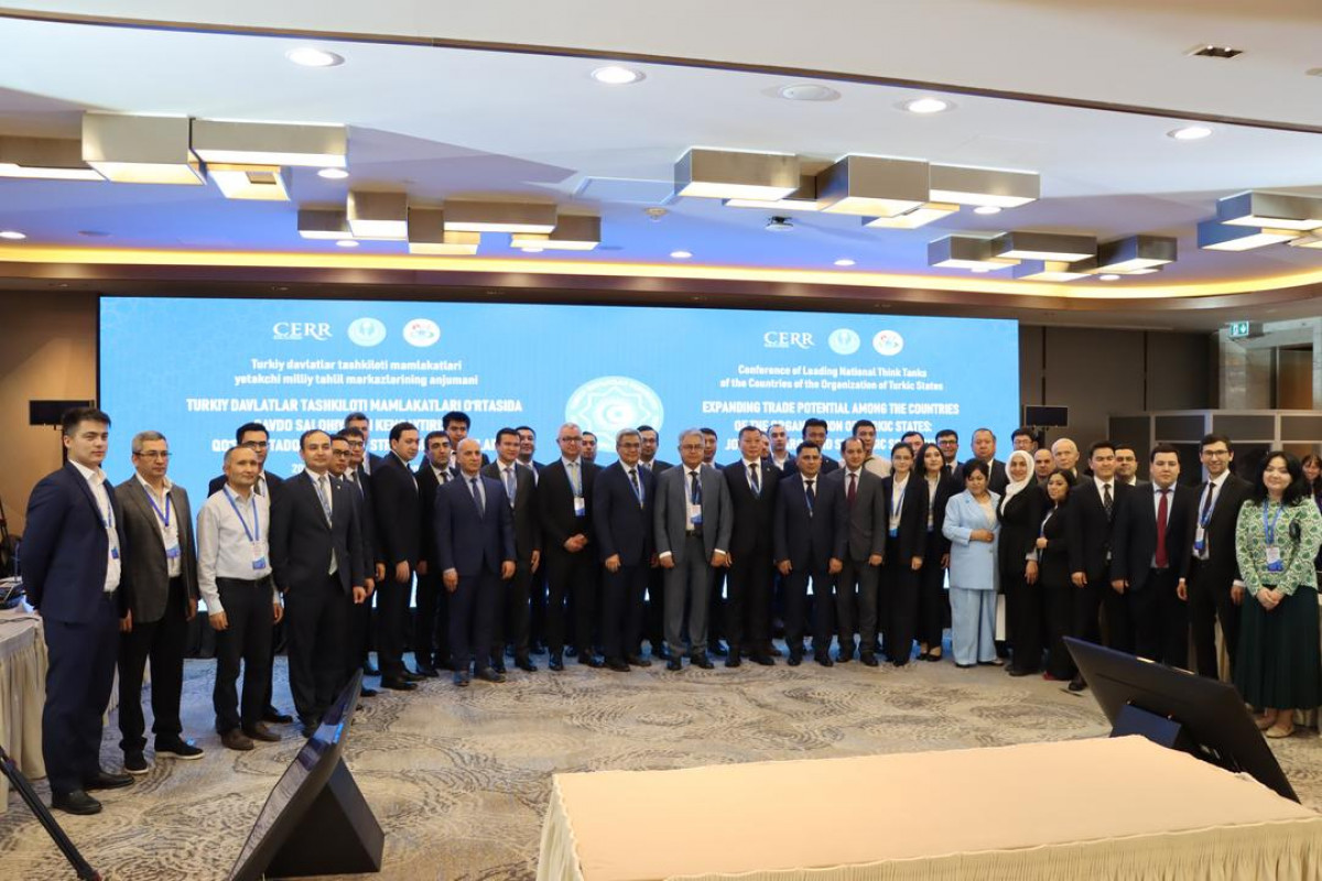 İİTKM-in şöbə müdiri Daşkənddə keçirilən beynəlxalq konfransda təqdimatla çıxış edib