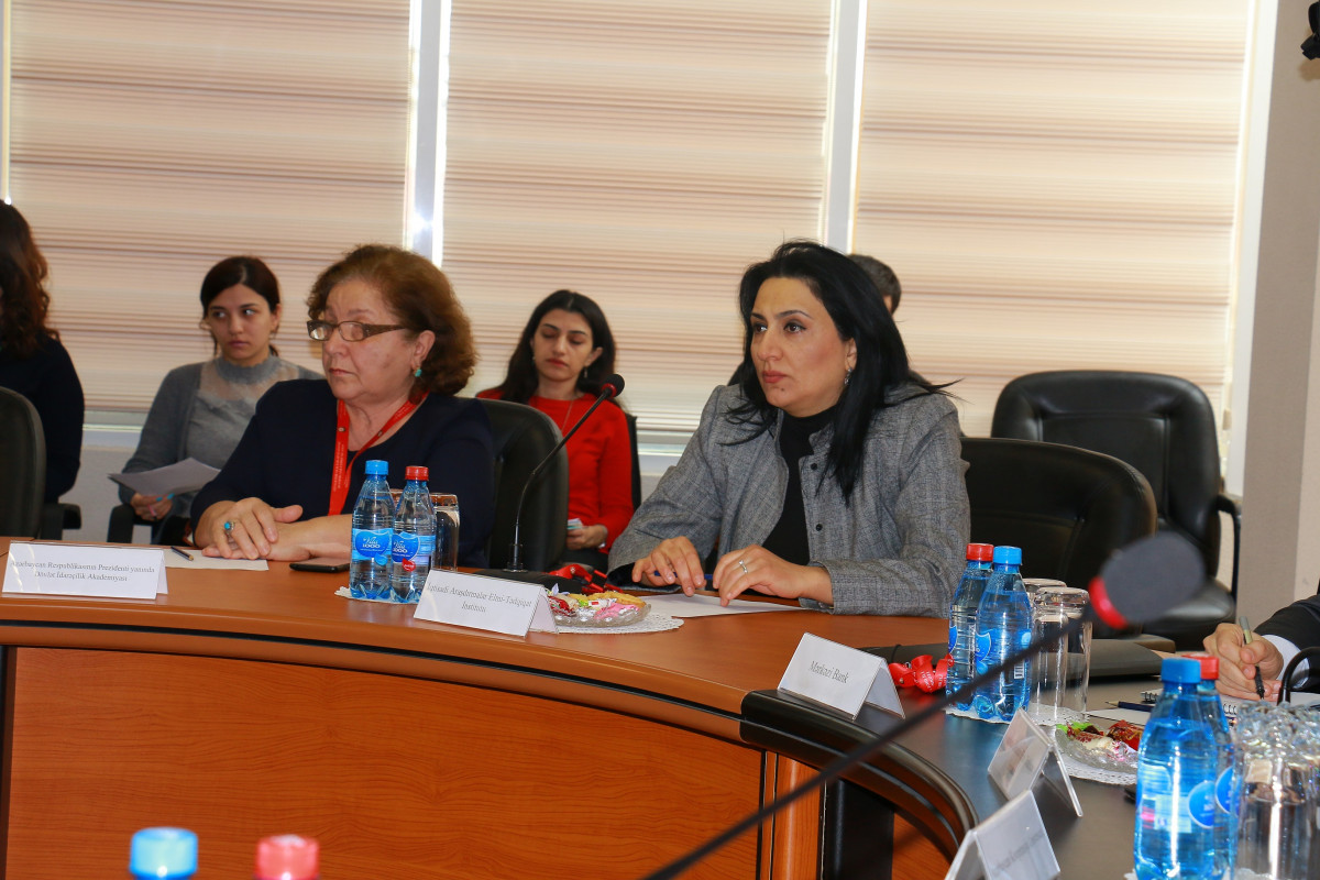 Strategic Roadmaps Discussed in a Scientific Context