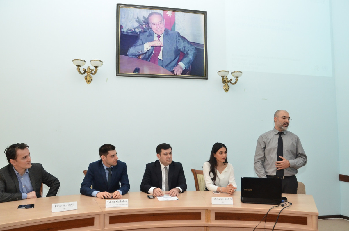 Azexport.az Dövlət İdarəçilik Akademiyasında e-ticarət təlimi keçirib