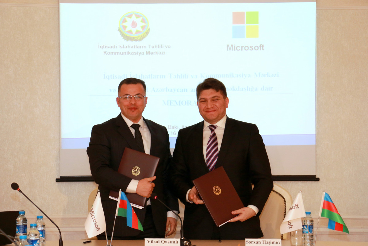 İqtisadi İslahatların Təhlili və Kommunikasiya Mərkəzi və “Microsoft Azərbaycan” şirkəti arasında ikitərəfli əməkdaşlığa dair memorandum imzalanıb