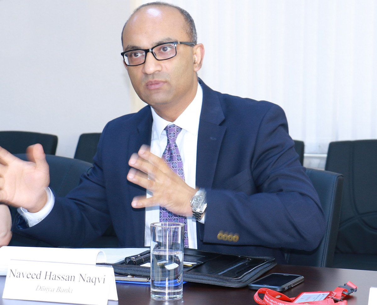 World Bank Delegation Visits CAERC