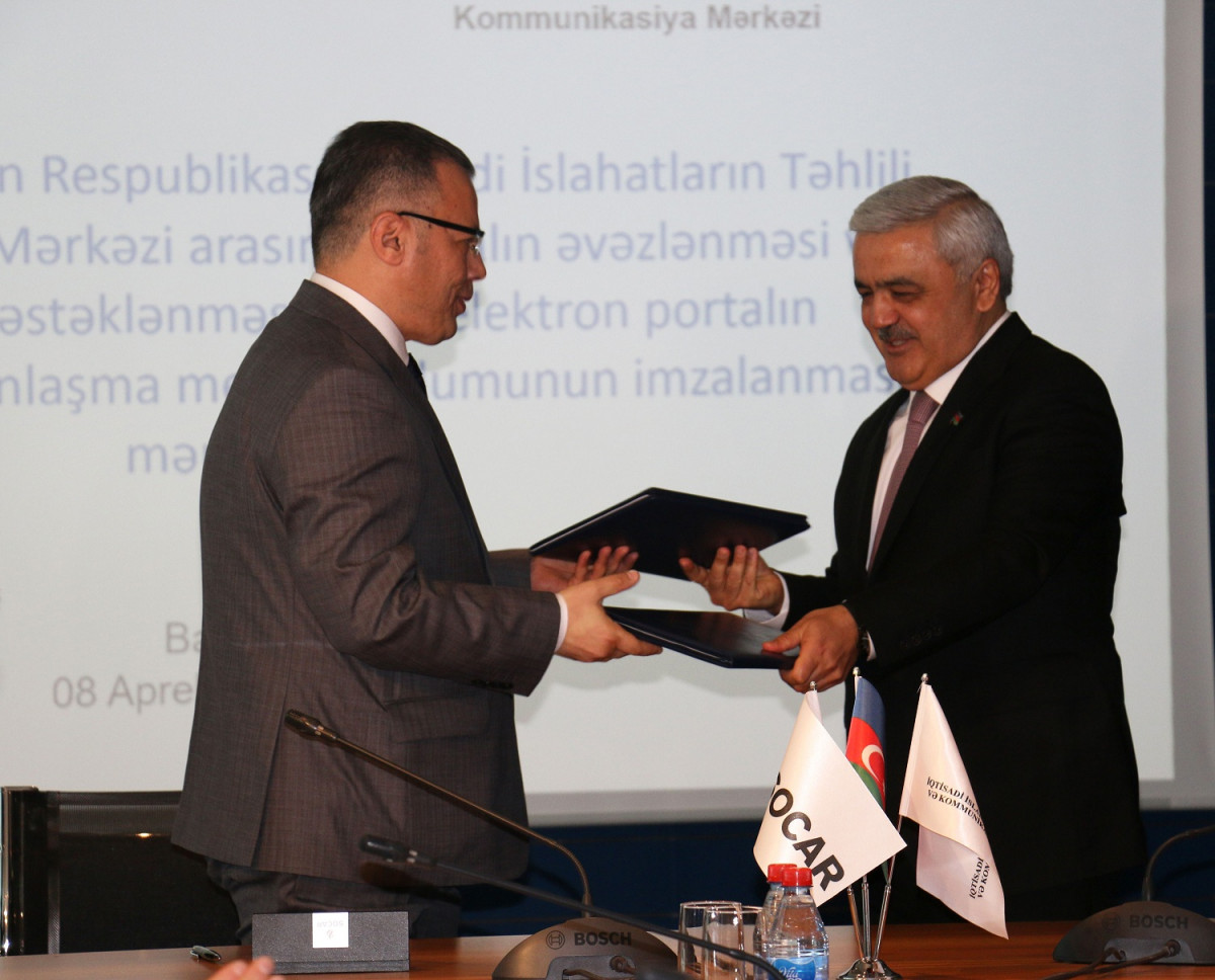 SOCAR və İqtisadi İslahatların Təhlili və Kommunikasiya Mərkəzi kiçik və orta sahibkarların dəstəklənməsi ilə bağlı anlaşma memorandumu imzalayıb