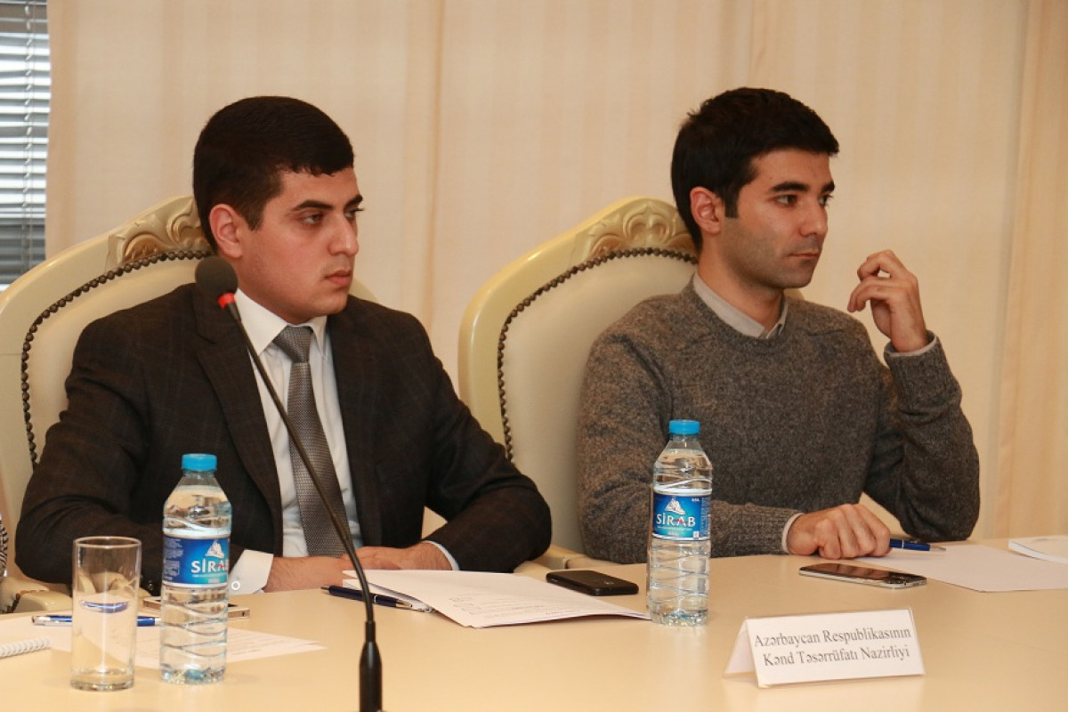 İqtisadi İslahatların Təhlili və Kommunikasiya Mərkəzində “Gəlir-xərc analizi” mövzusunda təlimlər