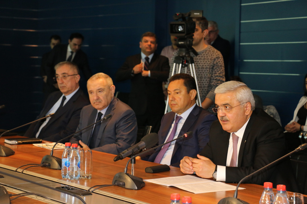 SOCAR və İqtisadi İslahatların Təhlili və Kommunikasiya Mərkəzi kiçik və orta sahibkarların dəstəklənməsi ilə bağlı anlaşma memorandumu imzalayıb