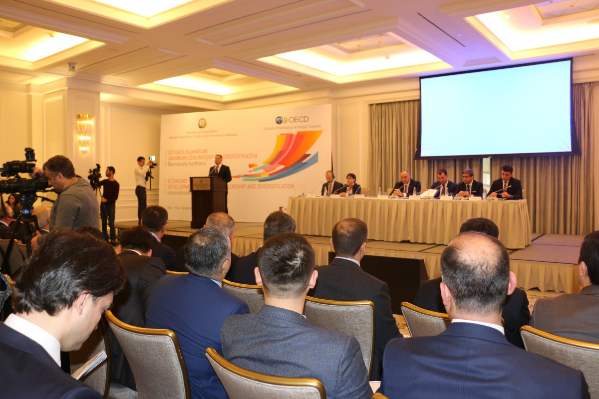 “İqtisadi islahatlar: Sahibkarlığın inkişafı və diversifikasiya” adlı beynəlxalq konfrans keçirilib
