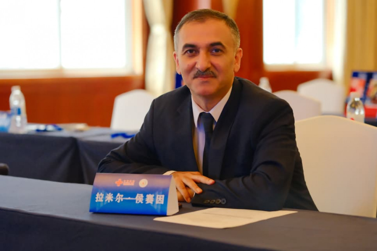 İİTKM-in icraçı direktorunun müavini Çində “Yaşıl enerji” mövzusunda çıxış edib