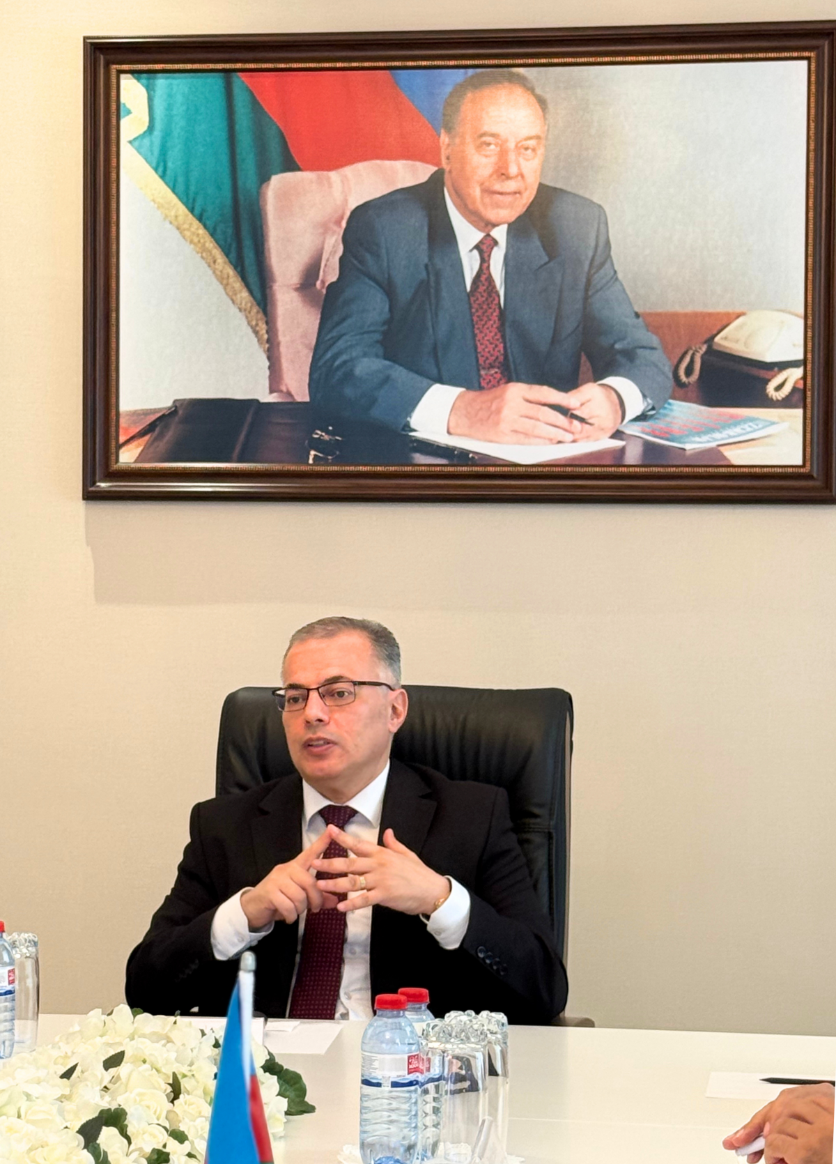 Vüsal Qasımlı Yaponiyanın Keio Universitetinin tələbələrinə mühazirə deyib