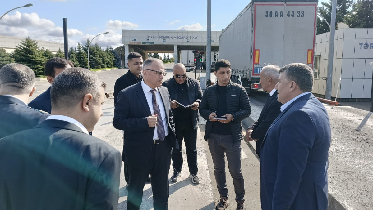 İİTKM regionlarda nəqliyyat-tranzit layihələrinə baxış keçirir