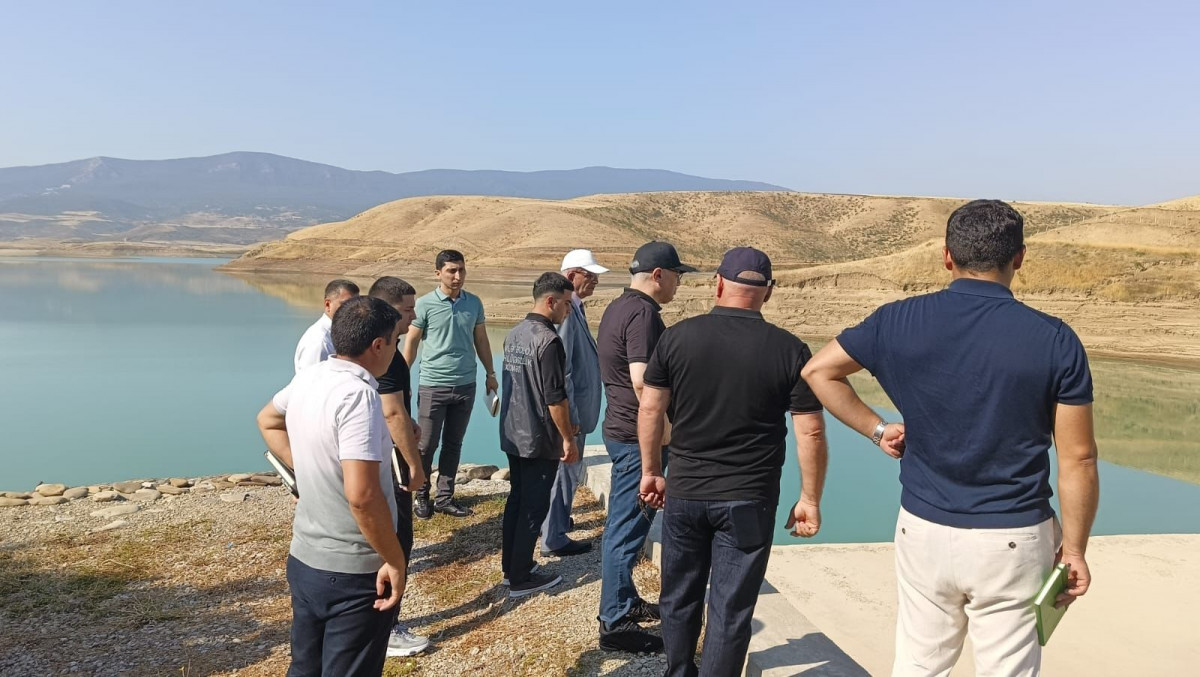 İİTKM nümayəndələri “Su ehtiyatlarından səmərəli istifadəyə dair Milli Strategiya” çərçivəsində görülən işlərlə tanış olublar