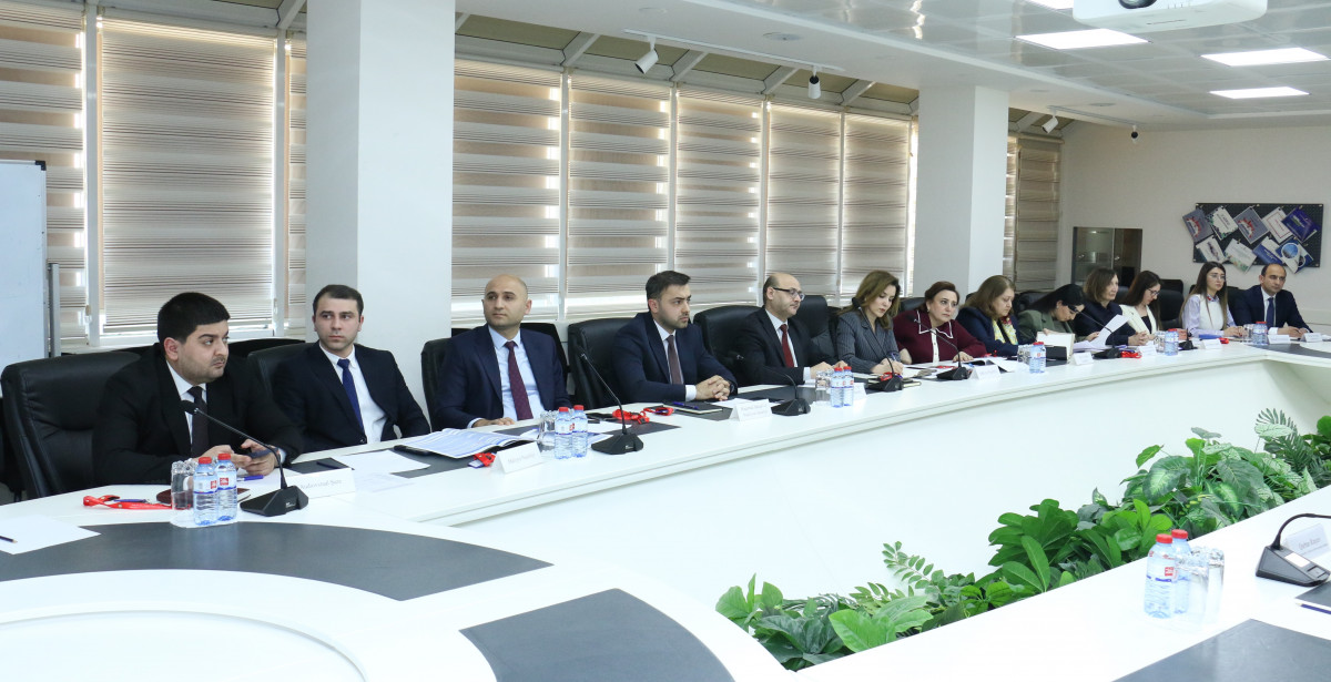 İİTKM-də Naftalan neftinin tanıdılması üzrə Tədbirlər Proqramına dair görüş keçirilib