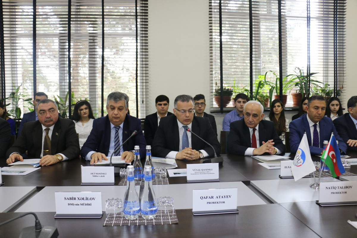 Vüsal Qasımlı Sumqayıt Dövlət Universitetində məruzə edib