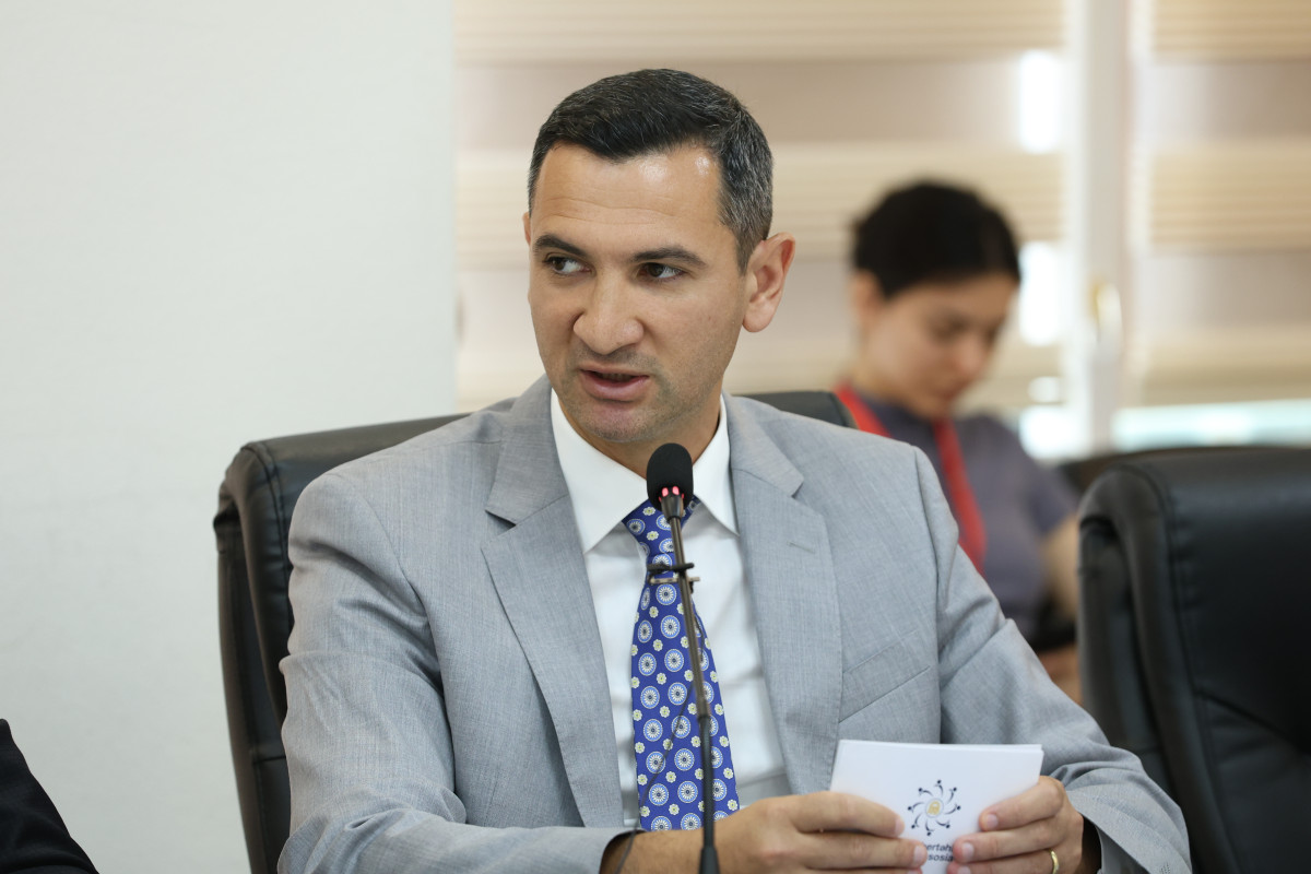 İİTKM-də “Rəqəmsal arxitektura: Proqram idarəetməsi və nəticəəsaslı yanaşma” mövzusunda dəyirmi masa keçirilib
