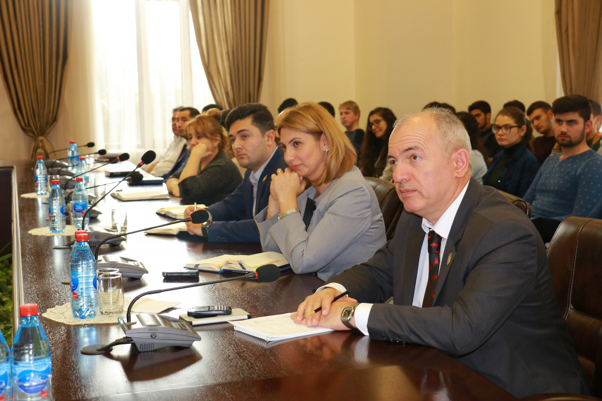 Public Lecture on Successful Economic Reforms Held at Baku Higher Oil School