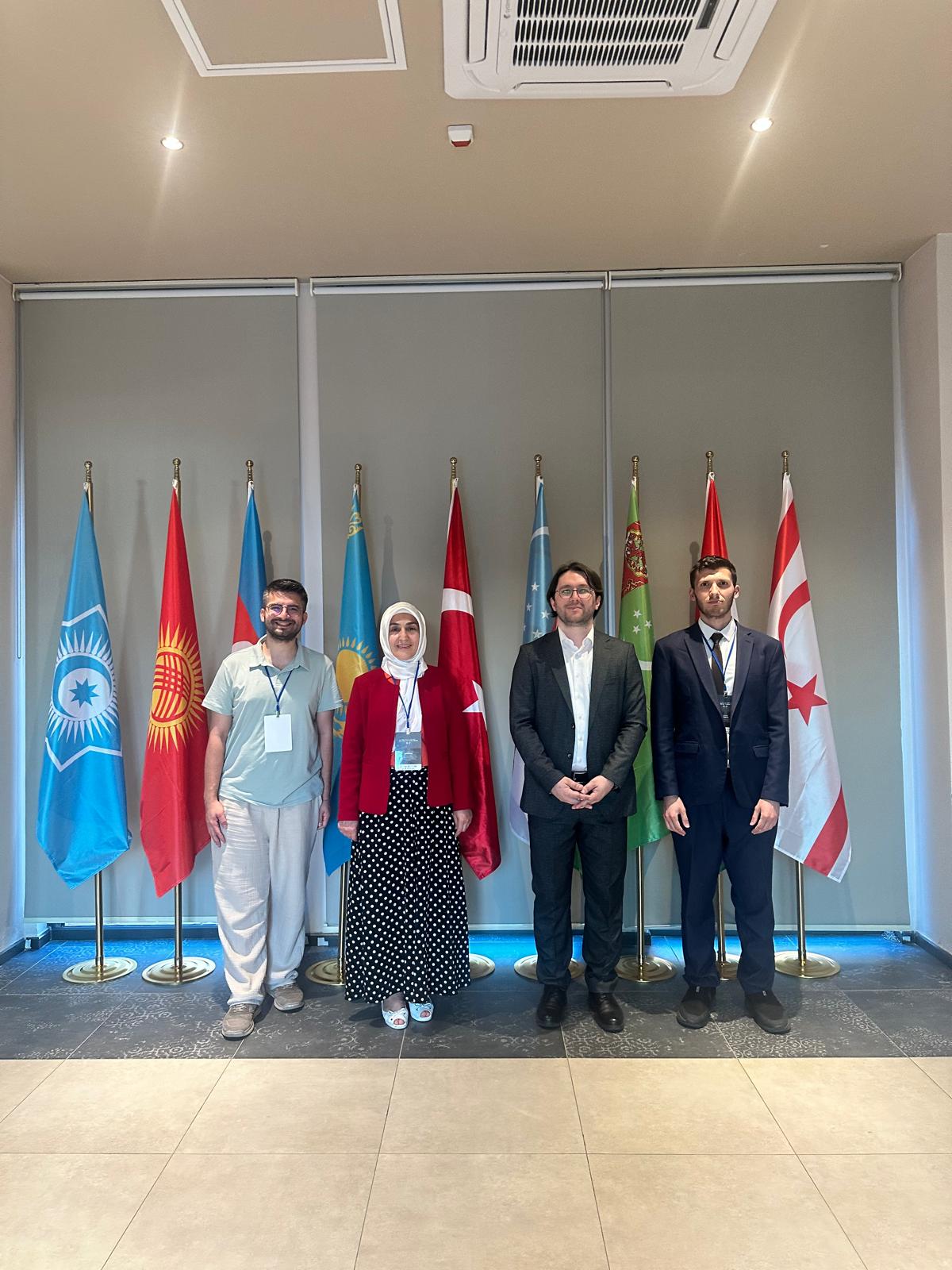 İİTKM-in şöbə müdiri İstanbulda “Türk Dünyası Yay Məktəbi”ndə çıxış edib