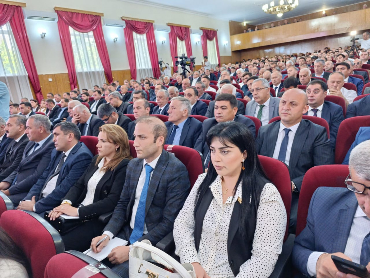 Kənd təsərrüfatı, balıqçılıq və akvakultura məhsullarının istehsalı və emalı sahələrinin inkişafına dair yeni Dövlət Proqramının müzakirəsi məqsədilə regional müşavirələr keçirilir