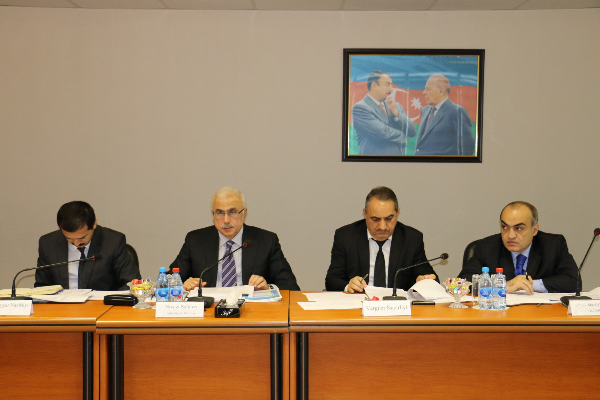 Discussions of Working Groups on Strategic Roadmaps Held at CAERC