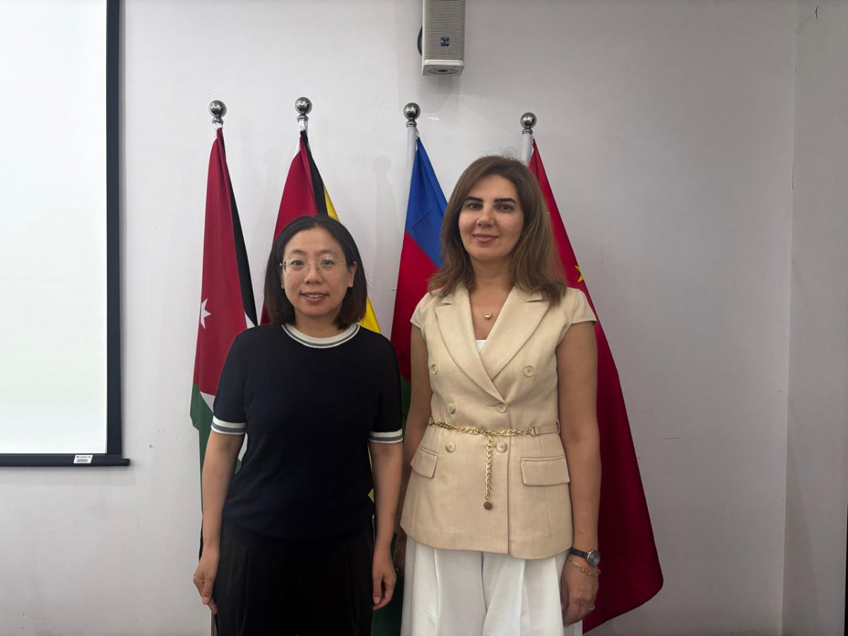 İİTKM-in əməkdaşı Çində keçirilən beynəlxalq səhiyyə seminarında iştirak edib