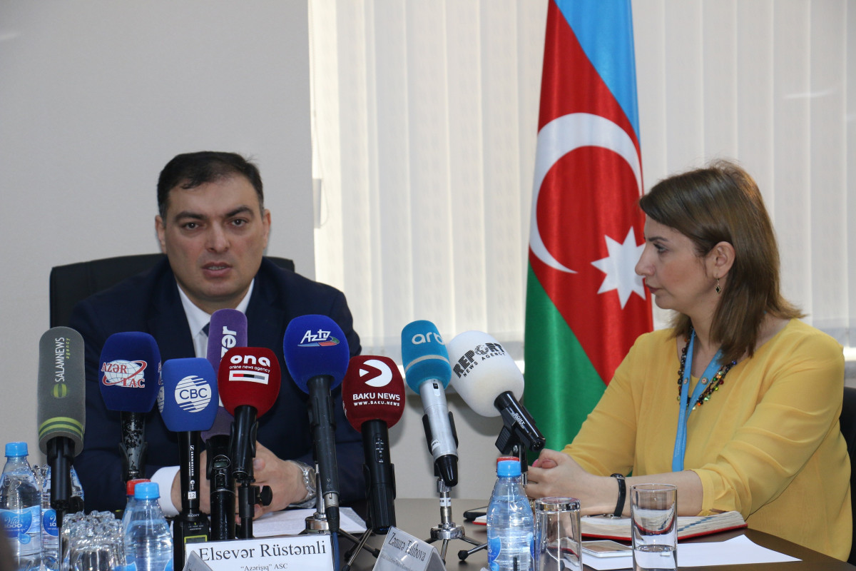 Sahibkarlıq obyektlərinin elektrik şəbəkəsinə qoşulması ilə bağlı həyata keçirilən islahatlar və elektron müraciətlərin təkmilləşdirilməsi istiqamətində görülən işlərə dair mətbuat konfransı keçirilib