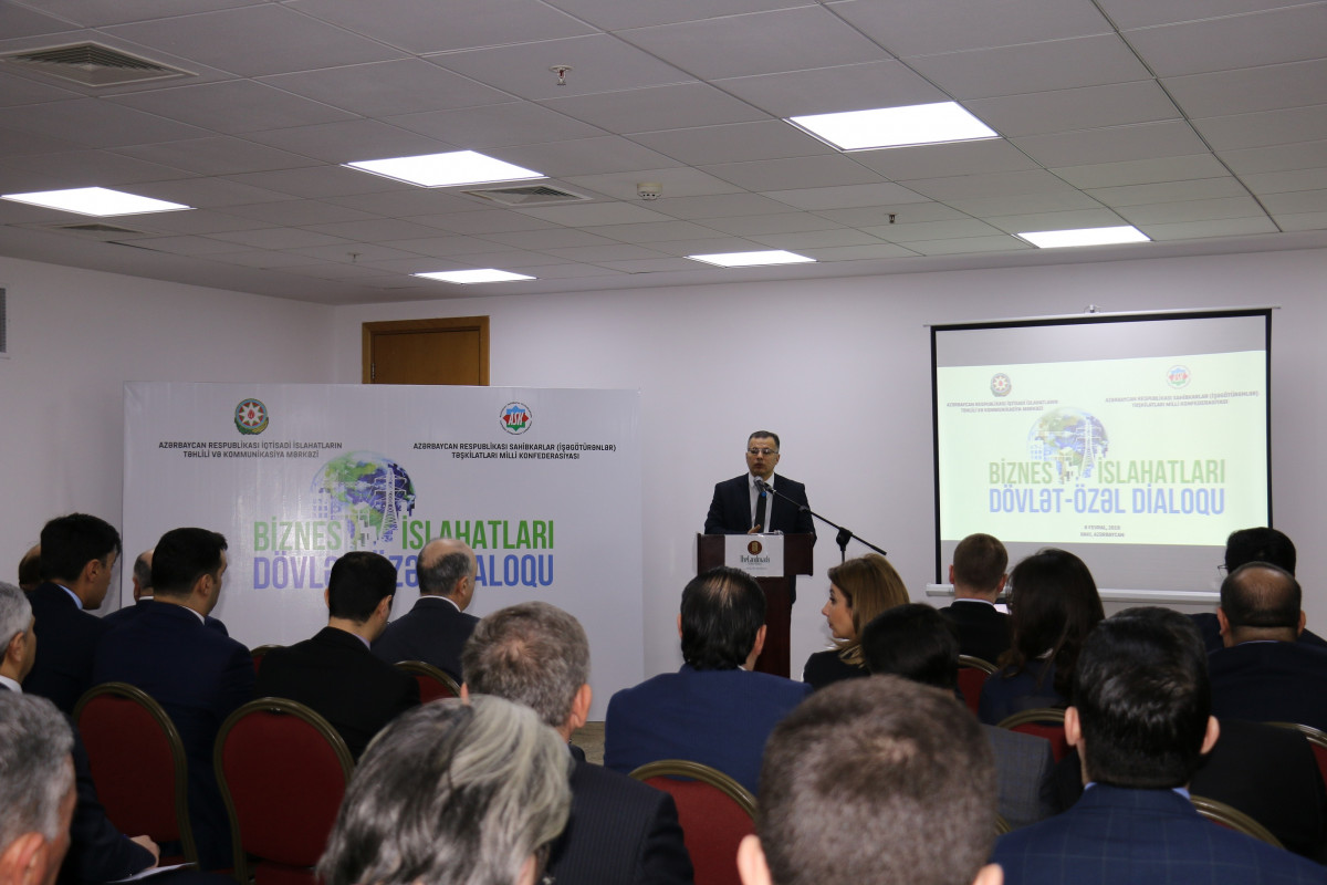 “Biznes islahatları” mövzusunda seminar keçirilib