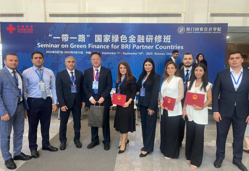 Representative of the CAERC participated in an international seminar on green finance in China