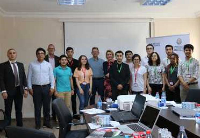“Əks kreaton” iştirakçılarına sertifikatlar təqdim olunub