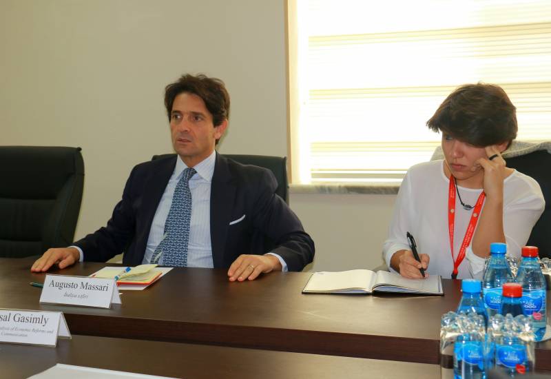 Visit of the Italian Ambassador to the Center for Analysis of Economic Reforms and Communication