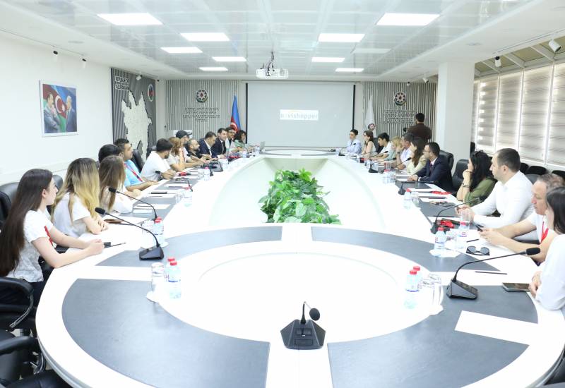 Azexport.az Portal Held a Roundtable Discussion on Global E-Commerce for Entrepreneurs
