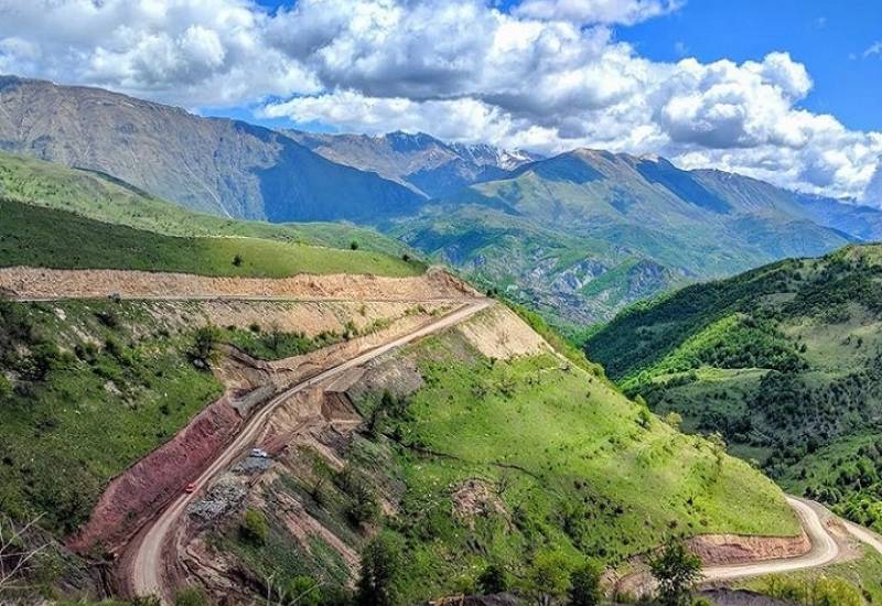 Böyük Qayıdış Dövlət Proqramı çərçivəsində Kəlbəcərdə yol infrastrukturu və yaşayış məntəqələrinin paralel…